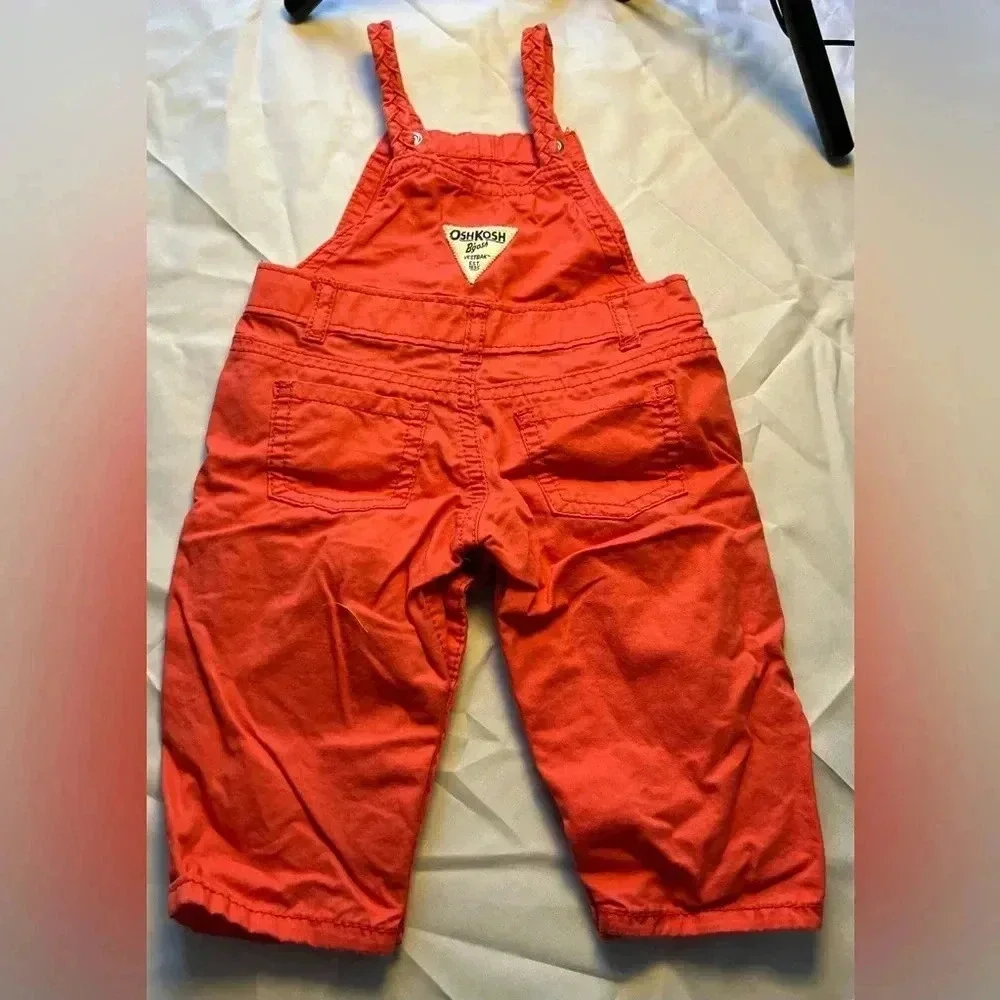 OSHKOSH B’gosh | Vestbak, baby girls overalls. Size: 6M